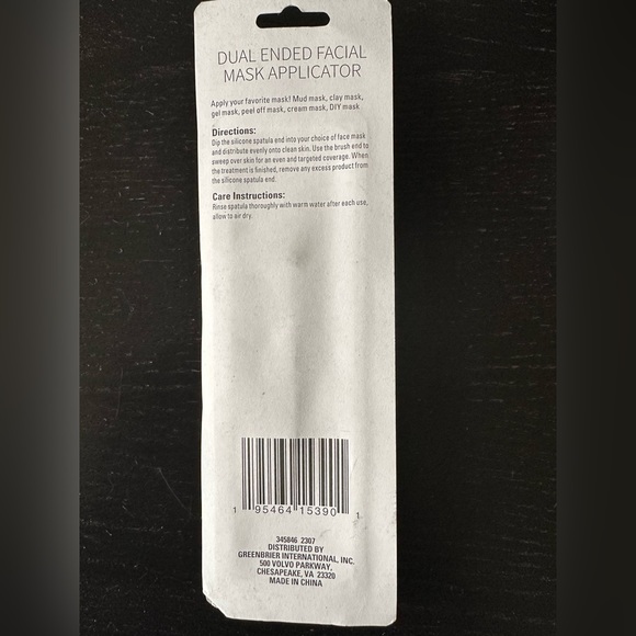 SASSY + CHIC MASK APPLICATOR - Picture 4 of 5